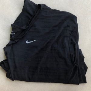Nike Dri-Fit Sleeveless Top, L